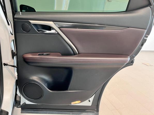 Lexus RX IV с пробегом 2017 года, цена 3 570 000 рублей, 153306 км, внедорожник, Автокод Объявления