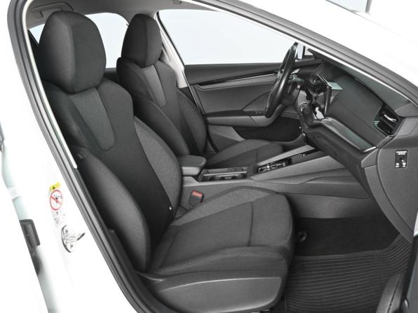 Skoda Octavia IV (A8) с пробегом 2021 года, цена 2 499 000 рублей, 115486 км, лифтбек, Автокод Объявления
