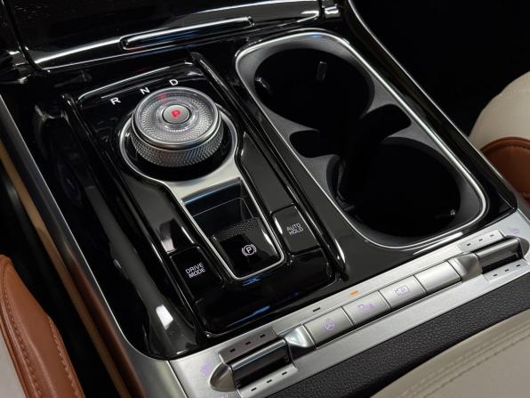 Kia Carnival IV с пробегом 2022 года, цена 5 440 000 рублей, 33368 км, минивэн, Автокод Объявления