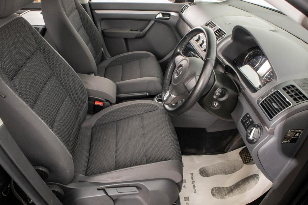 Volkswagen Touran I Рестайлинг 2 Барнаул  - изображение 11