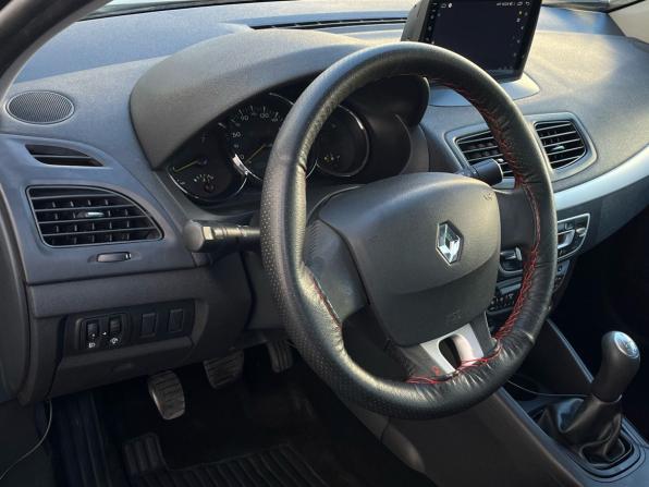 Renault Fluence I с пробегом 2010 года, цена 620 000 рублей, 209127 км, седан, Автокод Объявления