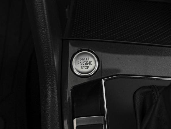 Volkswagen Tiguan II с пробегом 2018 года, цена 2 299 000 рублей, 177170 км, внедорожник, Автокод Объявления