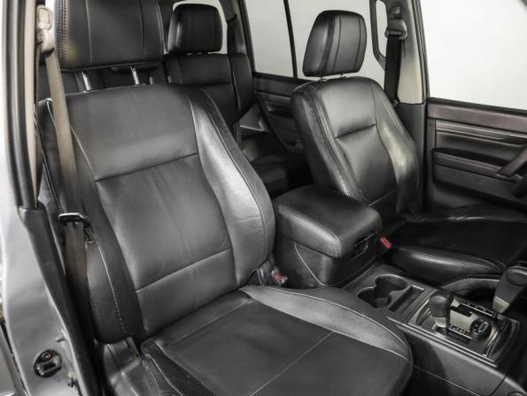Mitsubishi Pajero IV Рестайлинг 1 с пробегом 2011 года, цена 1 625 000 рублей, 249283 км, внедорожник, Автокод Объявления