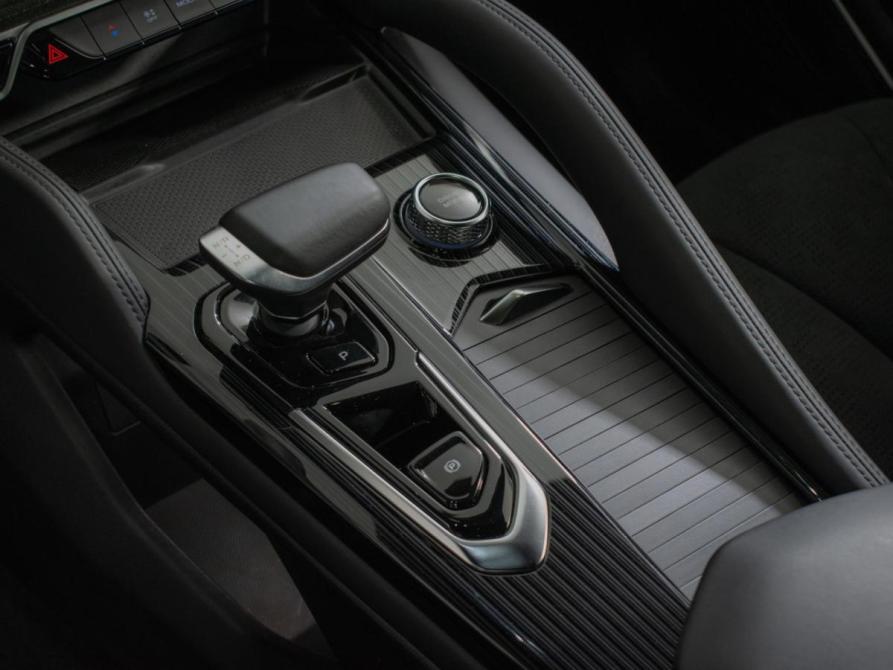 Geely Monjaro I Москва  - изображение 16