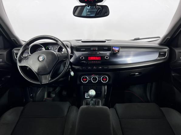 Alfa Romeo Giulietta III с пробегом 2011 года, цена 700 000 рублей, 227493 км, хэтчбек, Автокод Объявления
