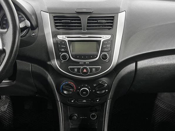 Hyundai Solaris I с пробегом 2012 года, цена 804 000 рублей, 104371 км, седан, Автокод Объявления
