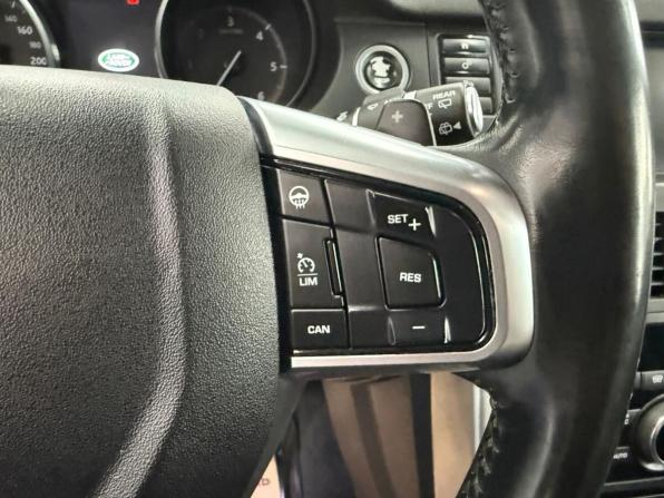 Land Rover Discovery Sport I с пробегом 2017 года, цена 2 180 000 рублей, 195000 км, внедорожник, Автокод Объявления