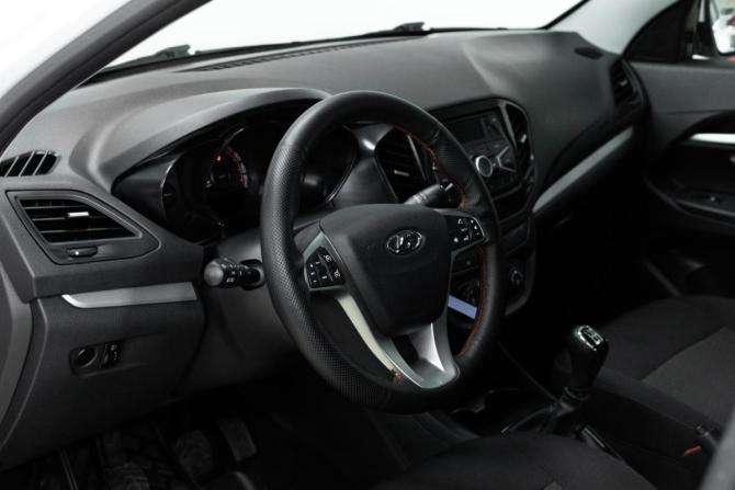 Lada (ВАЗ) Vesta I с пробегом 2021 года, цена 950 000 рублей, 104760 км, седан, Автокод Объявления