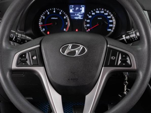 Hyundai Solaris I Рестайлинг с пробегом 2016 года, цена 1 250 000 рублей, 49346 км, седан, Автокод Объявления
