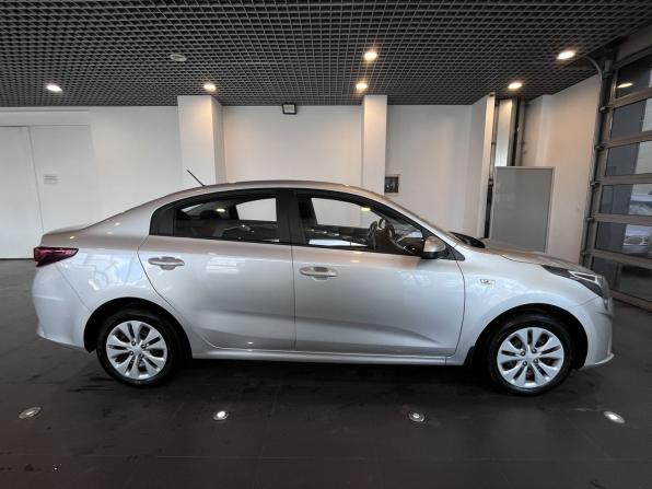 Kia Rio IV Рестайлинг с пробегом 2020 года, цена 1 545 000 рублей, 100298 км, седан, Автокод Объявления