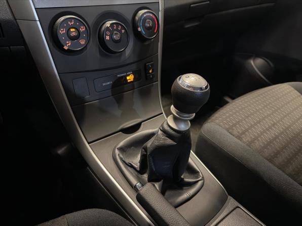 Toyota Corolla X (E140 E150) Рестайлинг с пробегом 2012 года, цена 1 059 000 рублей, 64000 км, седан, Автокод Объявления