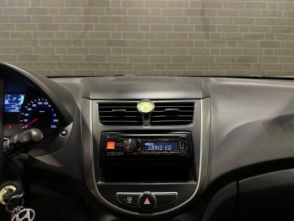 Hyundai Solaris I Рестайлинг с пробегом 2014 года, цена 1 200 000 рублей, 112210 км, хэтчбек, Автокод Объявления