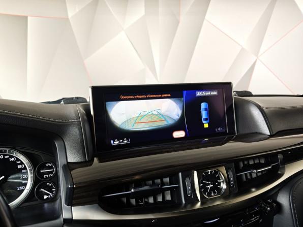 Lexus LX III Рестайлинг 2 с пробегом 2021 года, цена 8 990 000 рублей, 130026 км, внедорожник, Автокод Объявления