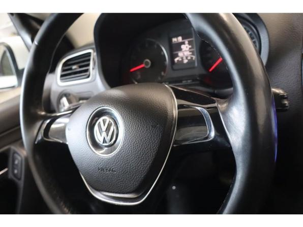 Volkswagen Polo V Рестайлинг с пробегом 2018 года, цена 1 060 000 рублей, 166787 км, седан, Автокод Объявления