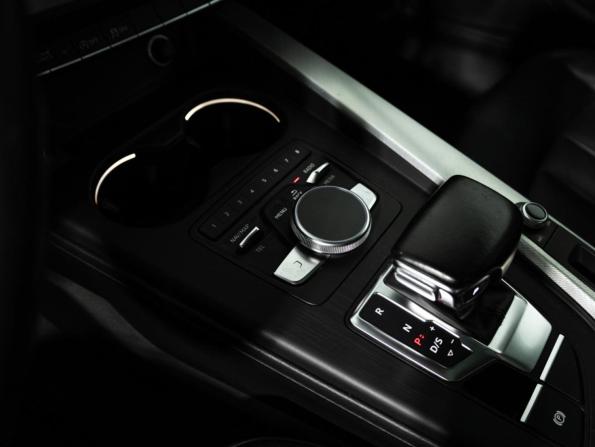 Audi A4 V (B9) с пробегом 2016 года, цена 2 376 000 рублей, 182333 км, седан, Автокод Объявления
