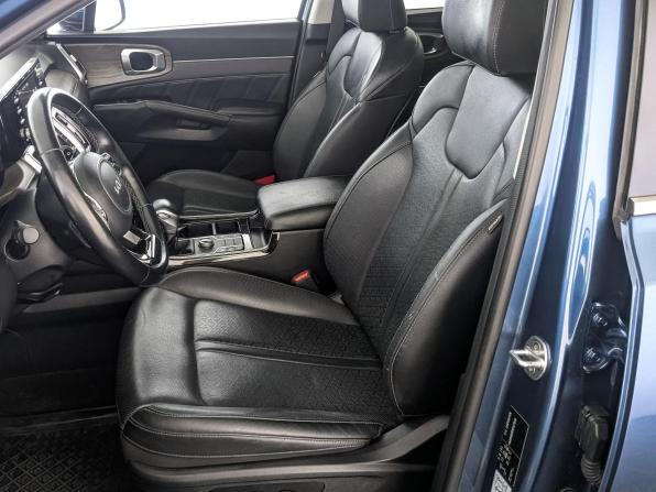 Kia Sorento IV с пробегом 2022 года, цена 3 795 000 рублей, 93150 км, внедорожник, Автокод Объявления