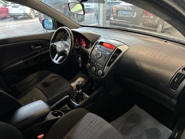 Kia Ceed I Рестайлинг с пробегом 2012 года, цена 640 000 рублей, 234100 км, хэтчбек, Автокод Объявления
