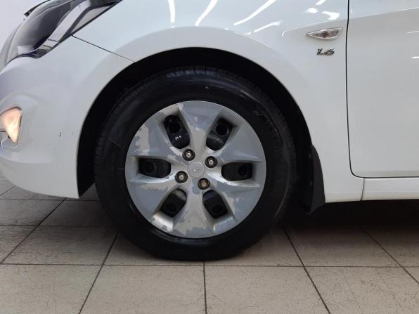 Hyundai Solaris I Рестайлинг с пробегом 2015 года, цена 1 090 000 рублей, 121506 км, седан, Автокод Объявления