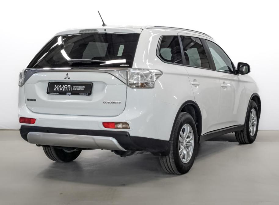 Mitsubishi Outlander III Рестайлинг Санкт-Петербург  - изображение 5