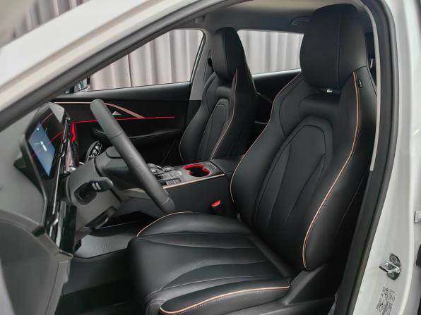Omoda C5 I с пробегом 2023 года, цена 1 689 000 рублей, 49832 км, внедорожник, Автокод Объявления