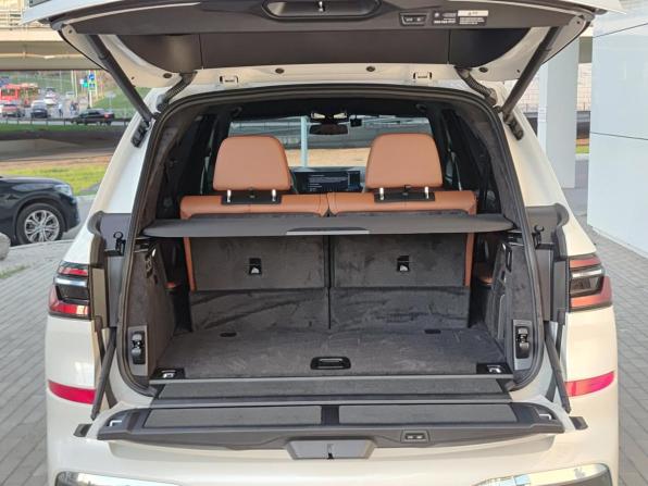 BMW X7 I (G07) Рестайлинг с пробегом 2025 года, цена 15 300 000 рублей, 20 км, внедорожник, Автокод Объявления