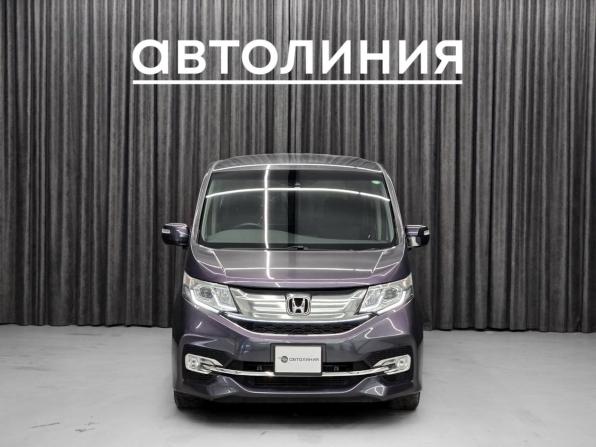 Honda Stepwgn V с пробегом 2016 года, цена 1 745 000 рублей, 140000 км, минивэн, Автокод Объявления