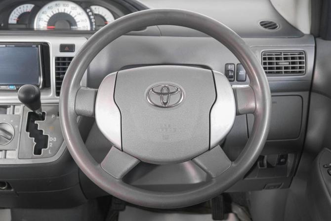 Toyota Raum II с пробегом 2005 года, цена 549 000 рублей, 227000 км, компактвэн, Автокод Объявления