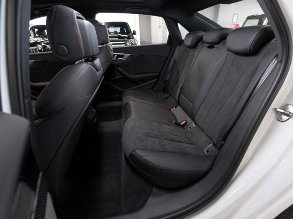 Audi A4 V (B9) Рестайлинг с пробегом 2025 года, цена 5 700 000 рублей, 50 км, седан, Автокод Объявления