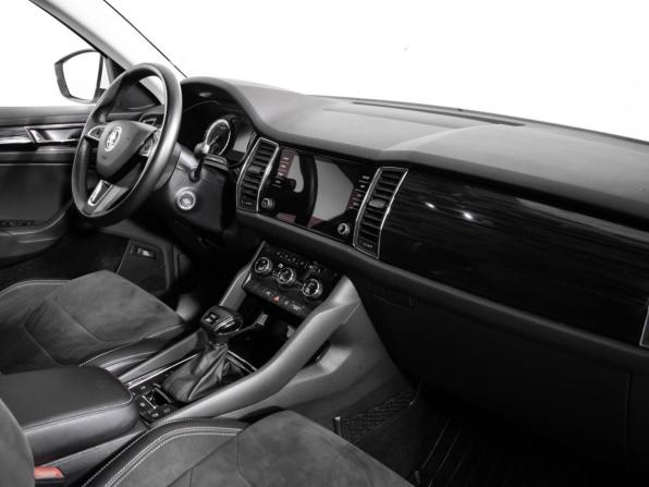 Skoda Kodiaq I с пробегом 2018 года, цена 2 457 000 рублей, 161037 км, внедорожник, Автокод Объявления
