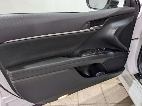 Toyota Camry VIII (XV70) Рестайлинг с пробегом 2021 года, цена 3 150 000 рублей, 86071 км, седан, Автокод Объявления