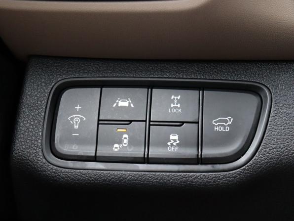 Hyundai Santa Fe IV с пробегом 2020 года, цена 2 600 000 рублей, 113429 км, внедорожник, Автокод Объявления