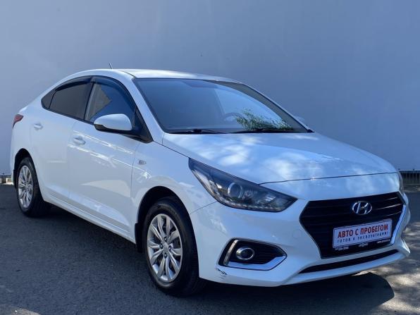Hyundai Solaris II с пробегом 2018 года, цена 1 250 000 рублей, 127717 км, седан, Автокод Объявления