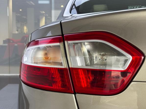 Renault Fluence I Рестайлинг с пробегом 2013 года, цена 755 000 рублей, 182720 км, седан, Автокод Объявления