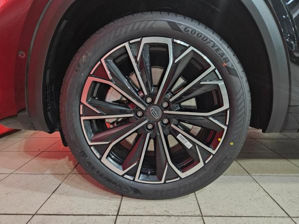 Geely Monjaro I Рестайлинг с пробегом 2026 года, цена 4 340 000 рублей, 5 км, внедорожник, Автокод Объявления