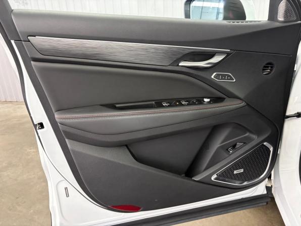 Geely Tugella I Рестайлинг с пробегом 2023 года, цена 2 997 000 рублей, 30000 км, внедорожник, Автокод Объявления