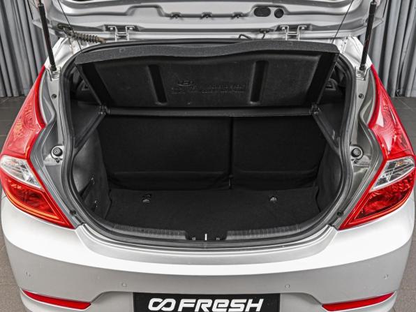 Hyundai Solaris I Рестайлинг с пробегом 2015 года, цена 1 029 000 рублей, 69750 км, хэтчбек, Автокод Объявления