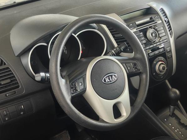 Kia Venga I с пробегом 2012 года, цена 945 000 рублей, 92700 км, компактвэн, Автокод Объявления