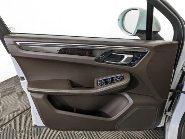 Porsche Macan I с пробегом 2015 года, цена 2 550 000 рублей, 114440 км, внедорожник, Автокод Объявления
