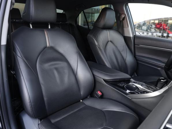 Toyota Camry VIII (XV70) с пробегом 2018 года, цена 2 349 000 рублей, 185988 км, седан, Автокод Объявления