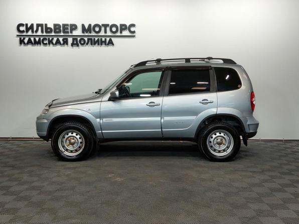 Chevrolet Niva I Рестайлинг с пробегом 2015 года, цена 580 000 рублей, 94000 км, внедорожник, Автокод Объявления