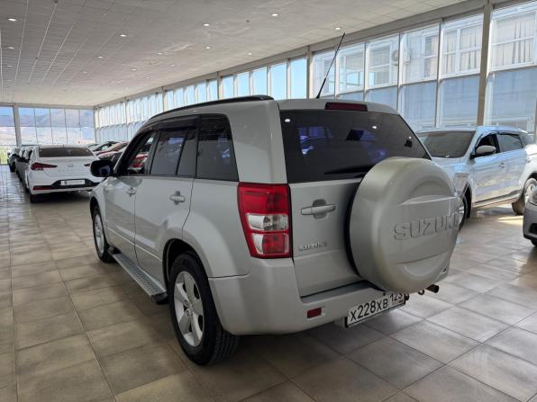 Suzuki Grand Vitara II Рестайлинг с пробегом 2011 года, цена 1 100 000 рублей, 170275 км, внедорожник, Автокод Объявления