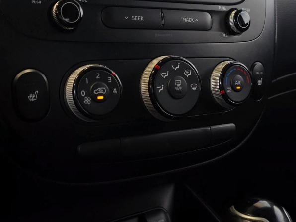 Kia Soul II Рестайлинг с пробегом 2018 года, цена 1 640 000 рублей, 90000 км, хэтчбек, Автокод Объявления