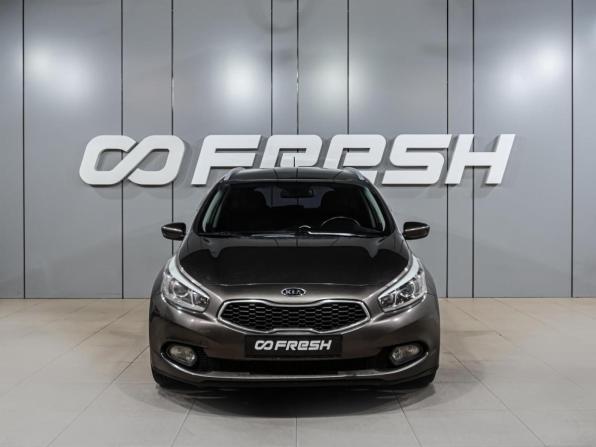 Kia Ceed II с пробегом 2013 года, цена 899 000 рублей, 245715 км, универсал, Автокод Объявления