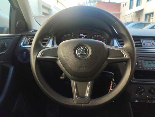 Skoda Rapid I с пробегом 2014 года, цена 875 000 рублей, 63478 км, лифтбек, Автокод Объявления