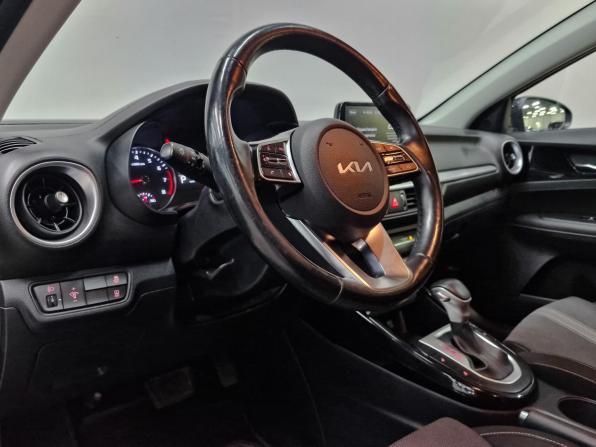 Kia Cerato IV Рестайлинг с пробегом 2021 года, цена 1 815 000 рублей, 104731 км, седан, Автокод Объявления