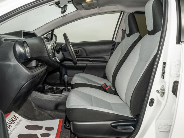 Toyota Aqua I Рестайлинг с пробегом 2017 года, цена 1 005 000 рублей, 98816 км, хэтчбек, Автокод Объявления