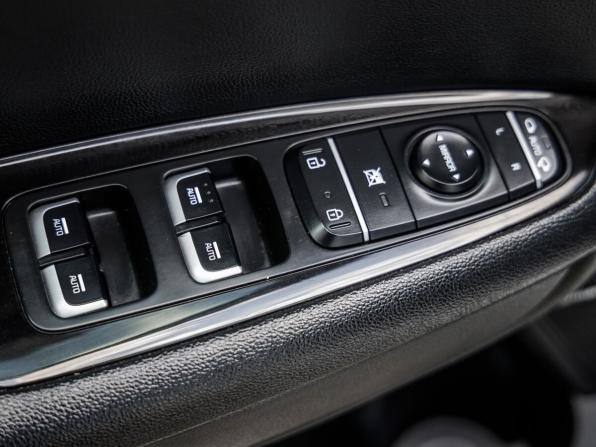 Kia Optima IV Рестайлинг с пробегом 2018 года, цена 2 198 000 рублей, 104338 км, седан, Автокод Объявления