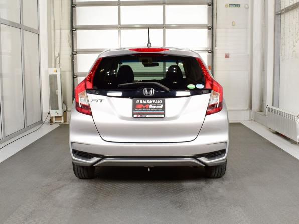 Honda Fit III Рестайлинг с пробегом 2018 года, цена 1 159 999 рублей, 57877 км, хэтчбек, Автокод Объявления