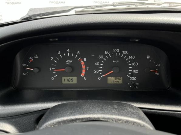 Chevrolet Niva I Рестайлинг с пробегом 2012 года, цена 564 900 рублей, 177840 км, внедорожник, Автокод Объявления