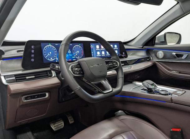 Chery Tiggo 8 Pro Max I Рестайлинг с пробегом 2024 года, цена 2 885 000 рублей, 5200 км, внедорожник, Автокод Объявления